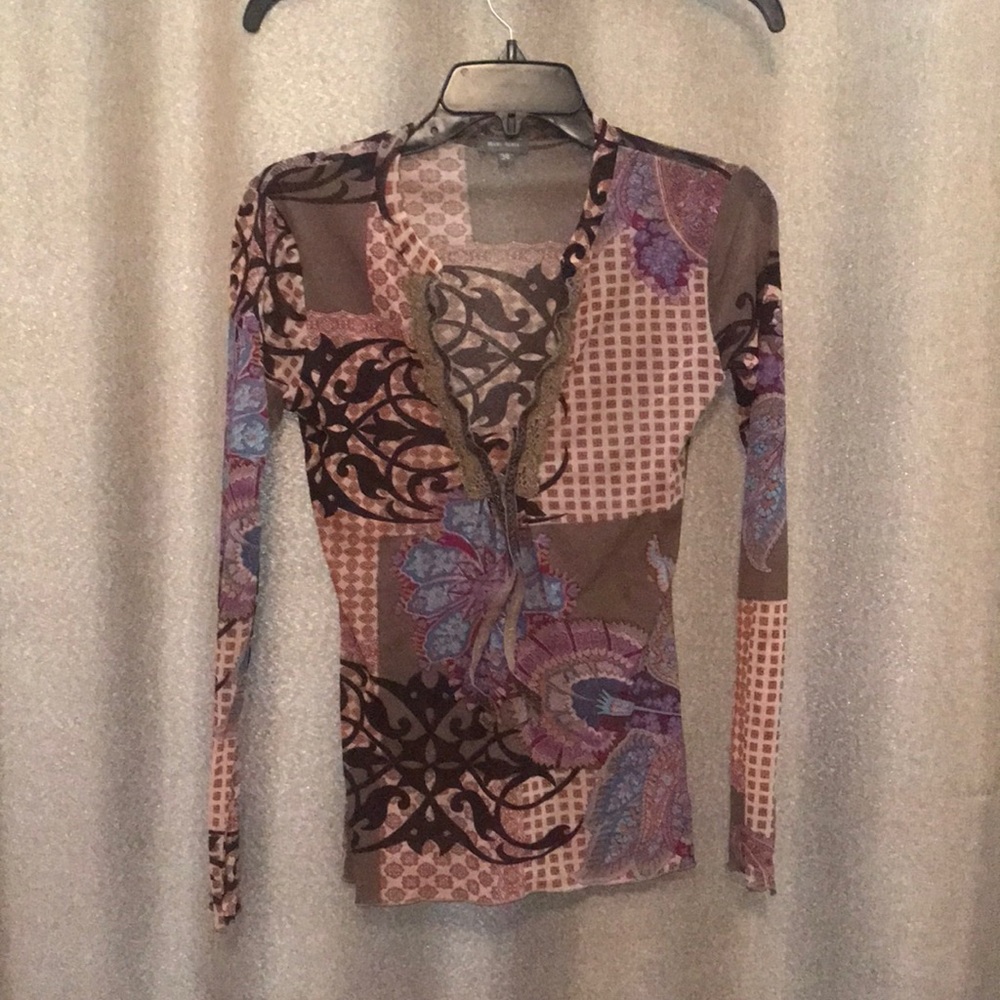 Long sleeve light weight shirt